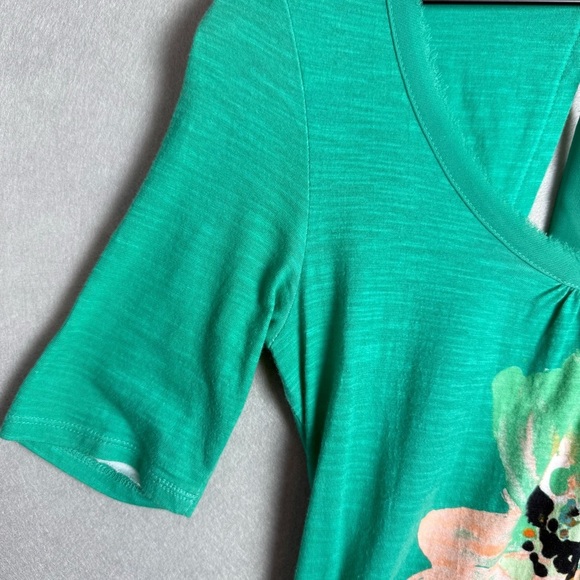 Anthropologie Akemi + Kin Green Floral Design Top Keyhole Tie Back Neck Size XS - Picture 10 of 11